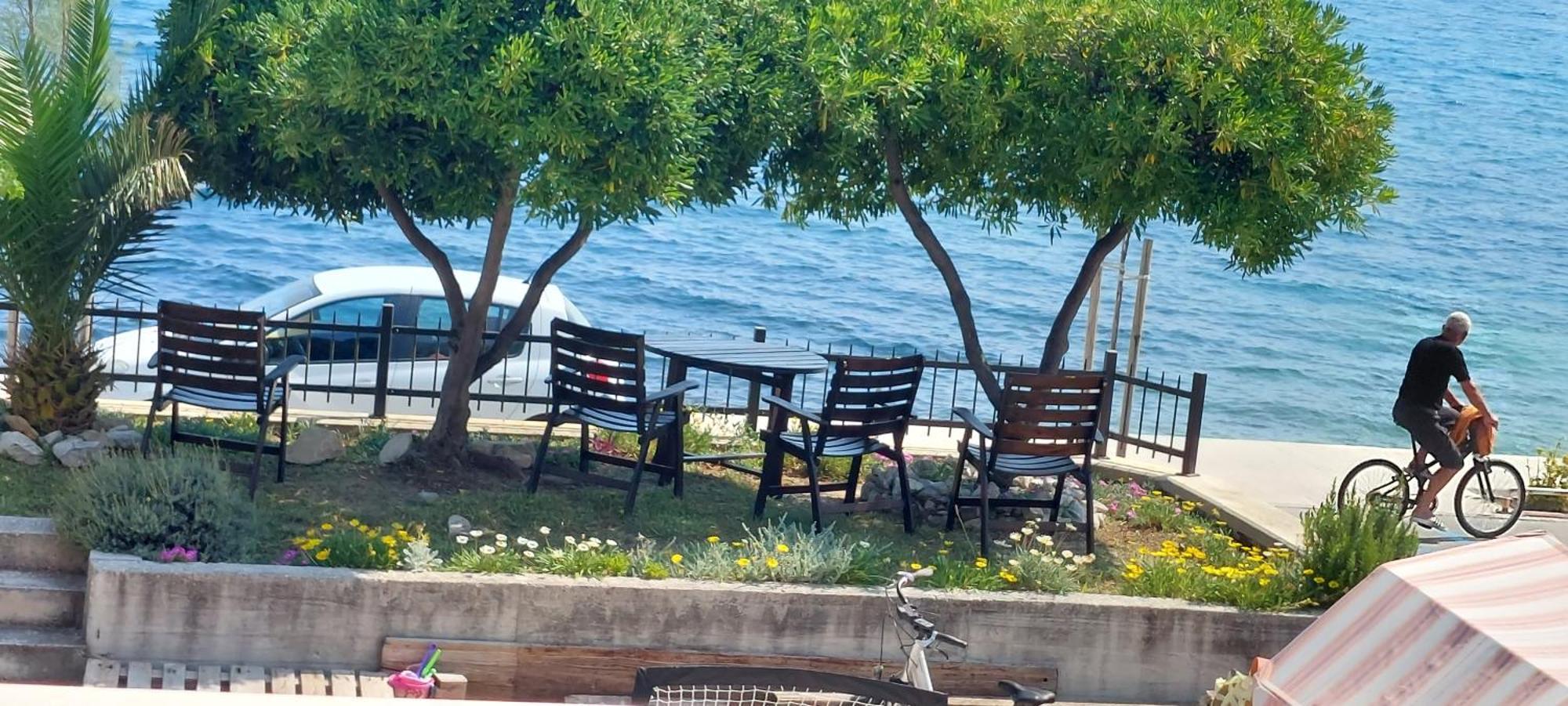 Apartman Figaro Pogled Od Milijun Dolara, 2 Tusa, 2 Wc Kaštela エクステリア 写真