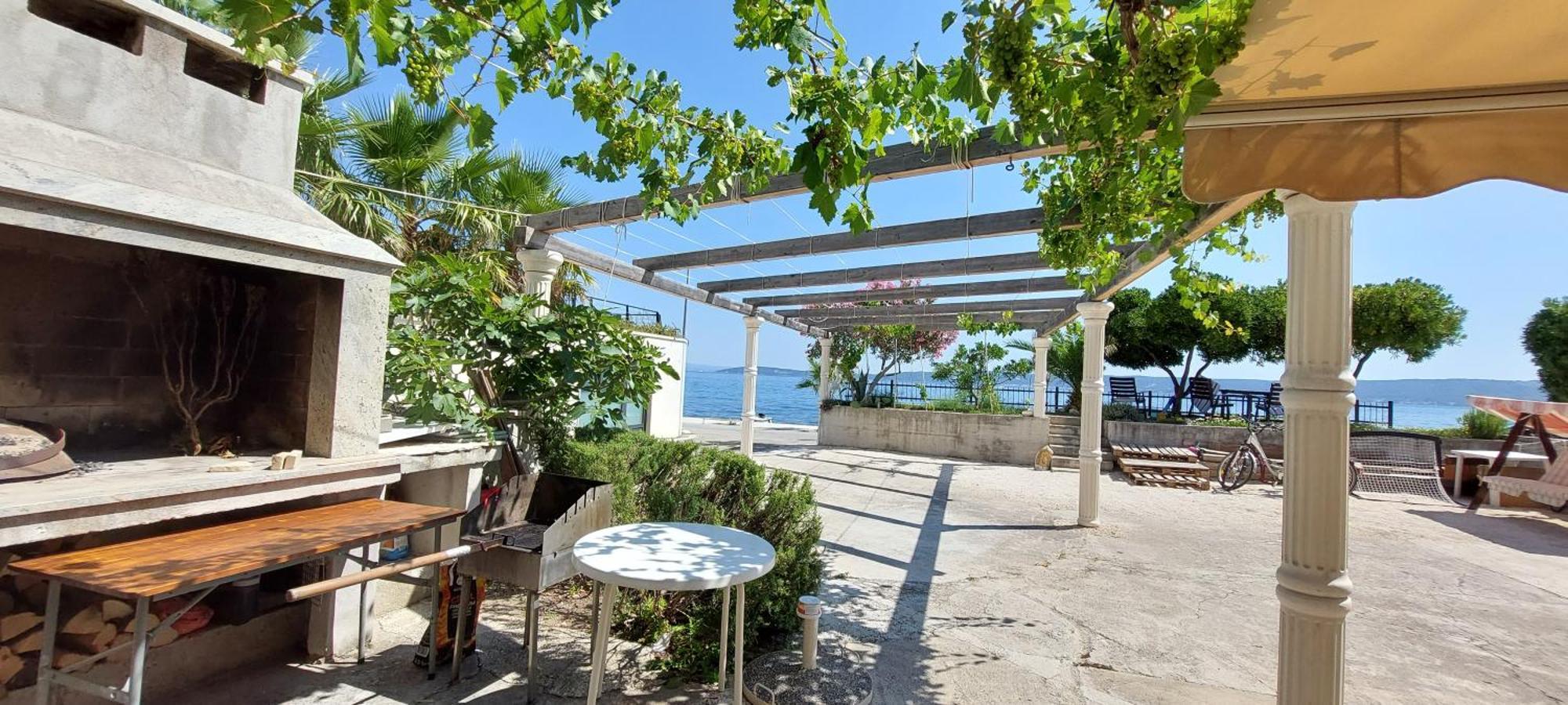 Apartman Figaro Pogled Od Milijun Dolara, 2 Tusa, 2 Wc Kaštela エクステリア 写真